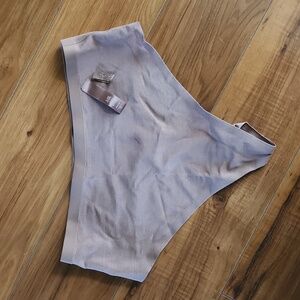 Skims NWOT Sheer Sculpt Mid Rise Thong